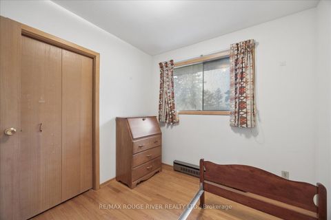 Photo 22 at 865 Regent Drive, Eastdale, Oshawa