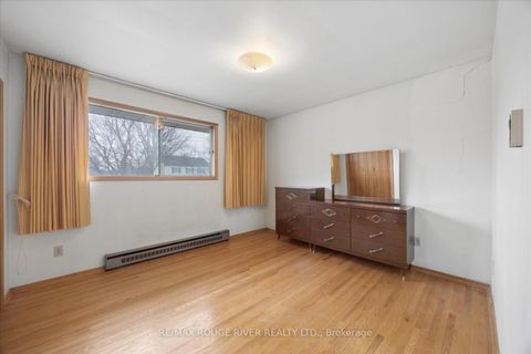 Photo 23 at 865 Regent Drive, Eastdale, Oshawa