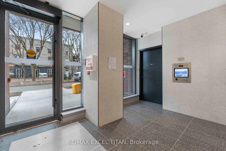 Photo 42 at 703 - 5 Lakeview Avenue, Bellwoods, Toronto