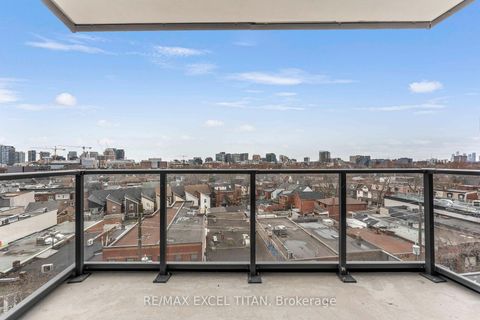 Photo 28 at 703 - 5 Lakeview Avenue, Bellwoods, Toronto