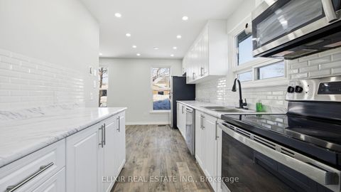 Photo 13 at 45 AUSTEN Lane, Letitia Heights, Barrie