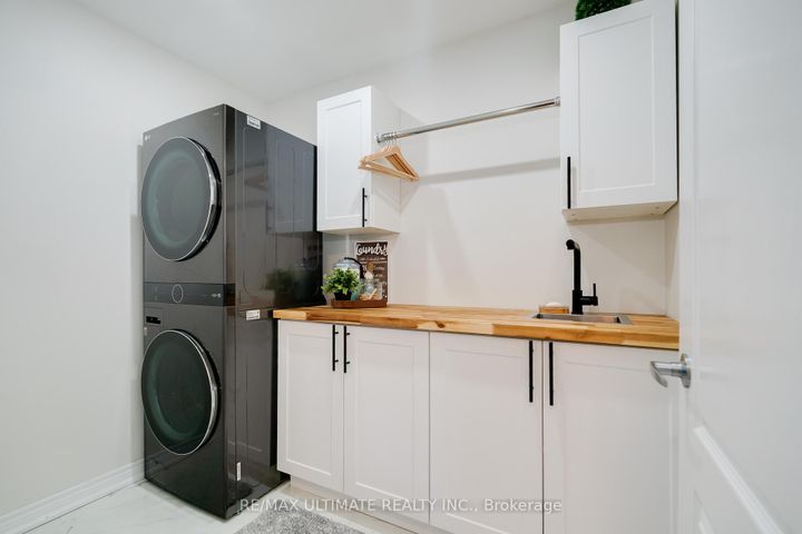 Photo 28 at 10 Torah Gate, Patterson, Vaughan