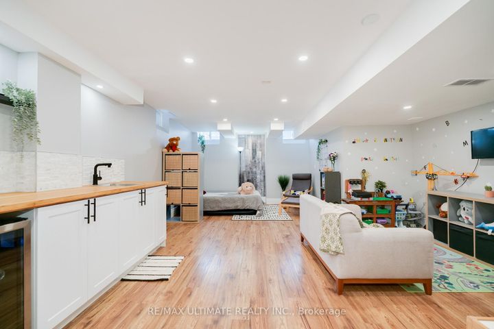 Photo 36 at 10 Torah Gate, Patterson, Vaughan