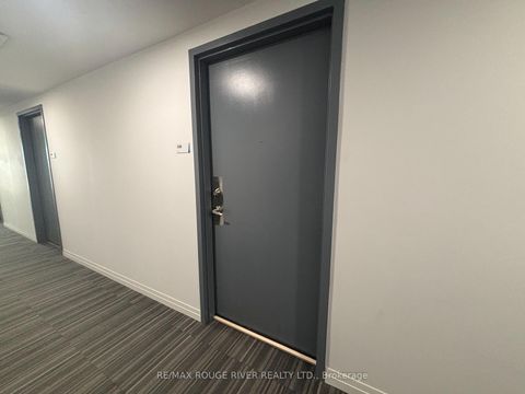 Photo 3 at 536 - 1900 Simcoe Street N, Samac, Oshawa