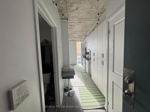 Photo 4 at 536 - 1900 Simcoe Street N, Samac, Oshawa