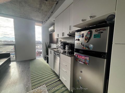 Photo 8 at 536 - 1900 Simcoe Street N, Samac, Oshawa