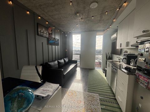 Photo 11 at 536 - 1900 Simcoe Street N, Samac, Oshawa