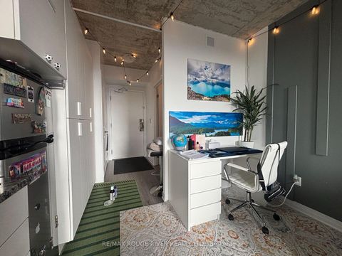 Photo 17 at 536 - 1900 Simcoe Street N, Samac, Oshawa