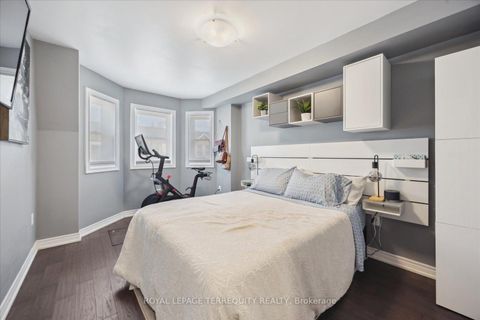 Photo 15 at 61 - 760 Lawrence Avenue W, Glen Park, Toronto