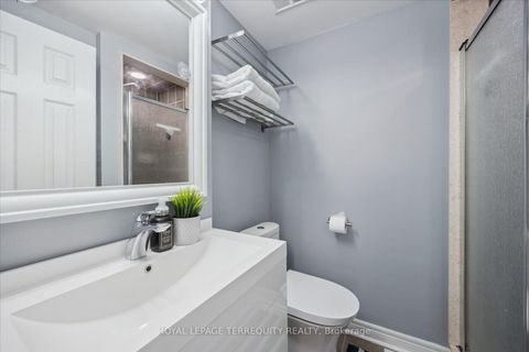Photo 17 at 61 - 760 Lawrence Avenue W, Glen Park, Toronto