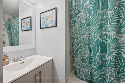 Photo 18 at 61 - 760 Lawrence Avenue W, Glen Park, Toronto