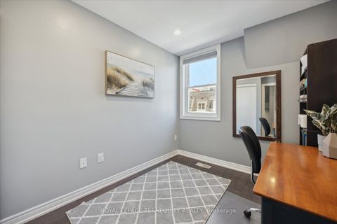 Photo 19 at 61 - 760 Lawrence Avenue W, Glen Park, Toronto