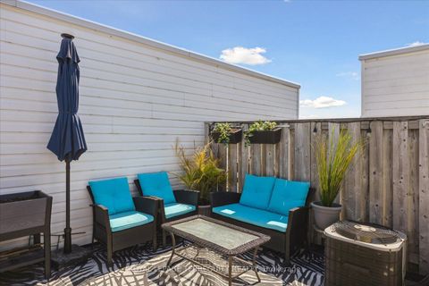 Photo 27 at 61 - 760 Lawrence Avenue W, Glen Park, Toronto