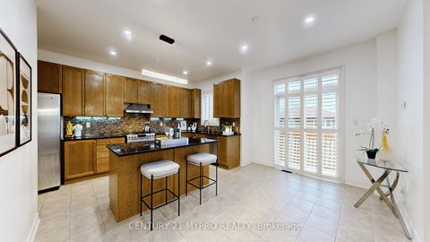 Photo 3 at 59 Fred Young Drive, CFB, Toronto