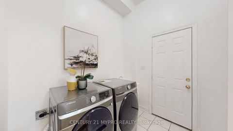 Photo 11 at 59 Fred Young Drive, CFB, Toronto