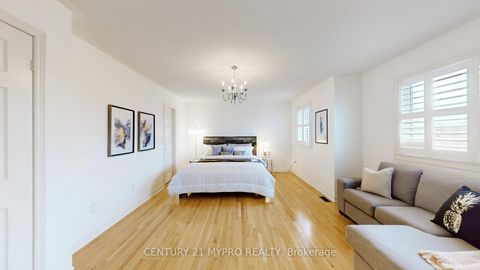 Photo 13 at 59 Fred Young Drive, CFB, Toronto