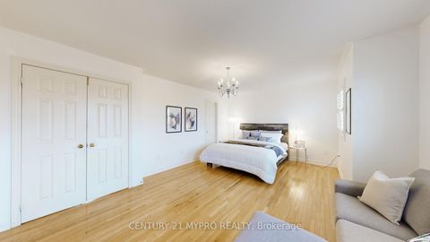 Photo 14 at 59 Fred Young Drive, CFB, Toronto