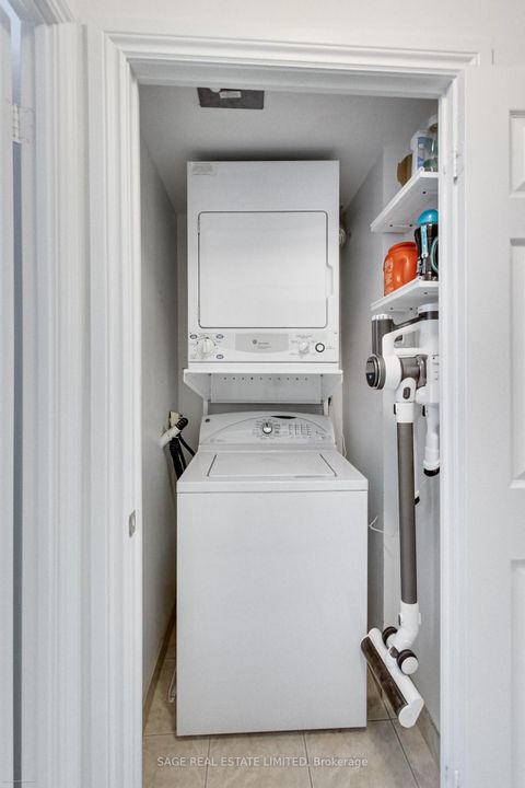 Photo 17 at 513 - 11 MICHAEL POWER Place, City Centre West, Toronto