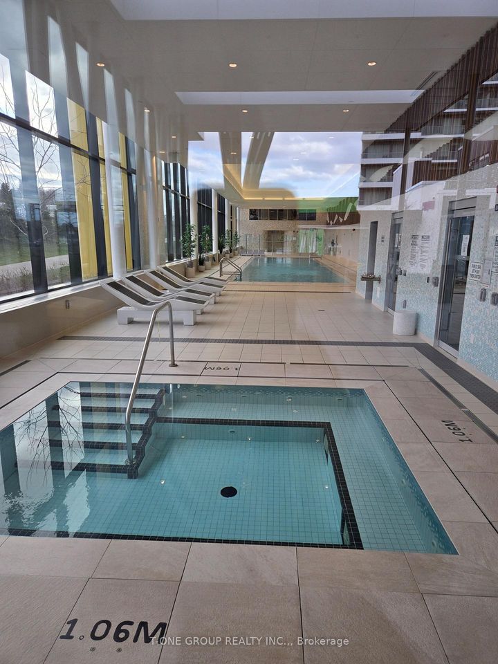 Photo 8 at 707 - 95 Mcmahon Drive, Bayview Village, Toronto