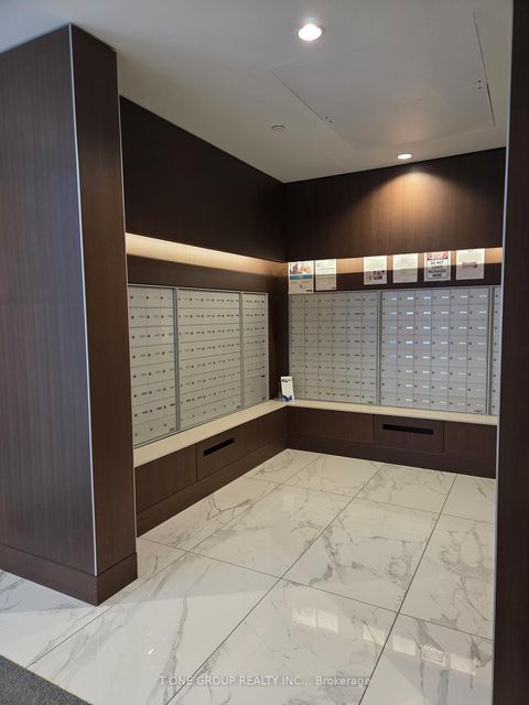 Photo 3 at 707 - 95 Mcmahon Drive, Bayview Village, Toronto