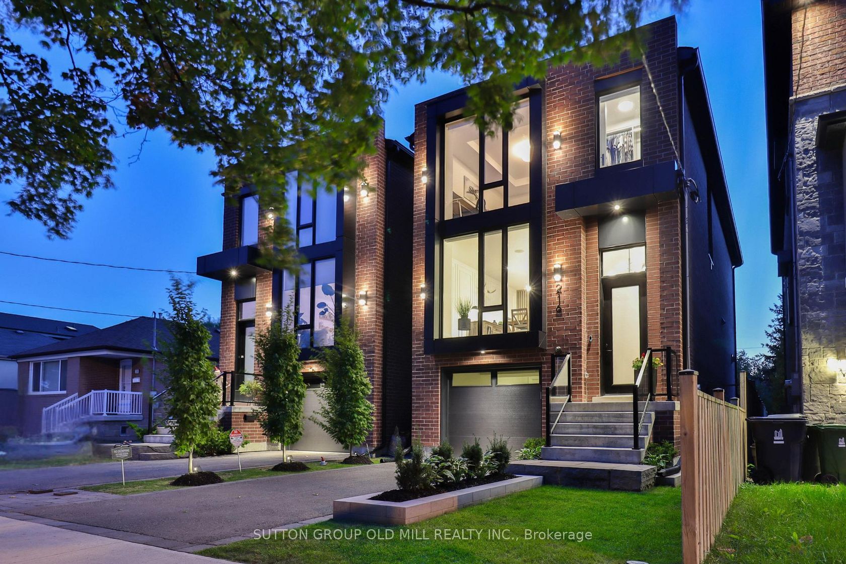 216 Delta Street, Alderwood, Toronto by Loree Meneguzzi Real Estate 216 Delta Street, Alderwood, Toronto