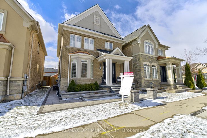Photo 2 at 3302 Robert Brown Boulevard, GO Glenorchy, Oakville