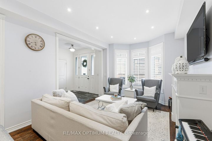 Photo 10 at 3302 Robert Brown Boulevard, GO Glenorchy, Oakville