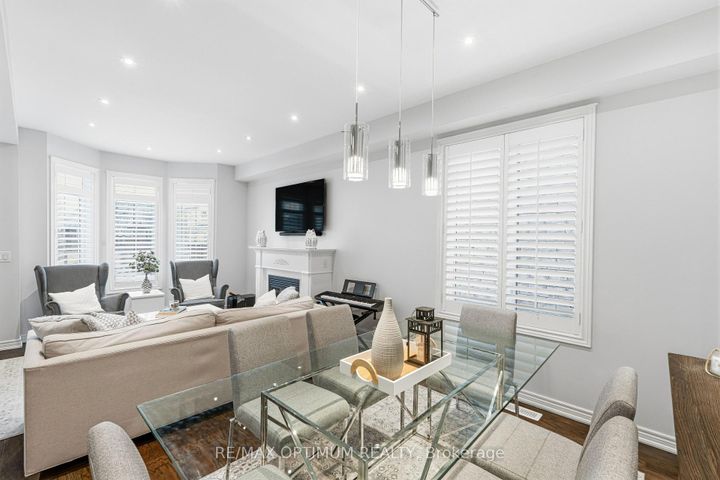 Photo 11 at 3302 Robert Brown Boulevard, GO Glenorchy, Oakville