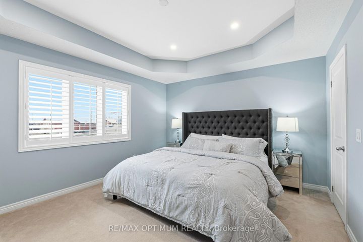 Photo 21 at 3302 Robert Brown Boulevard, GO Glenorchy, Oakville