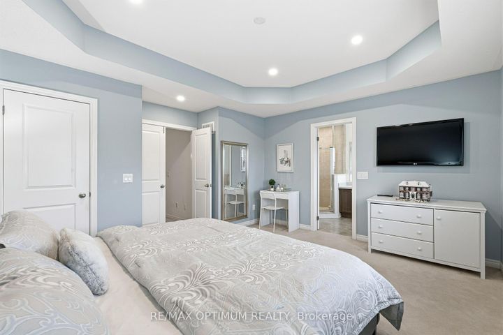 Photo 22 at 3302 Robert Brown Boulevard, GO Glenorchy, Oakville