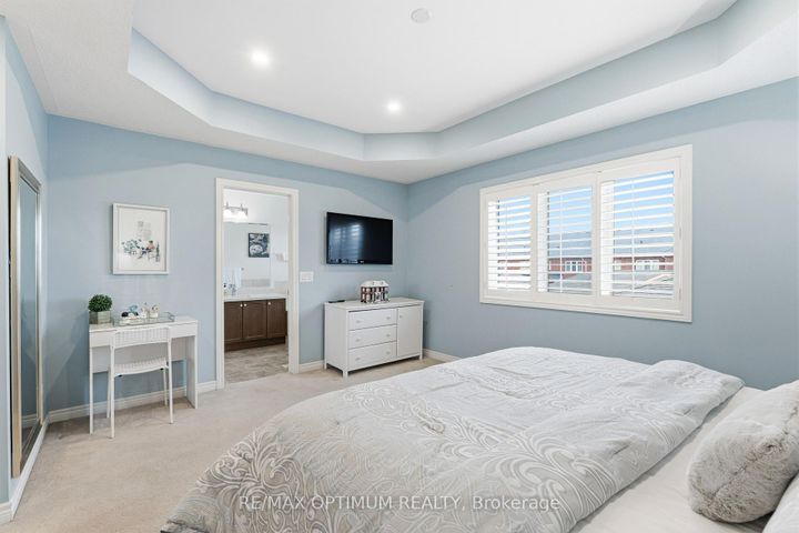 Photo 23 at 3302 Robert Brown Boulevard, GO Glenorchy, Oakville