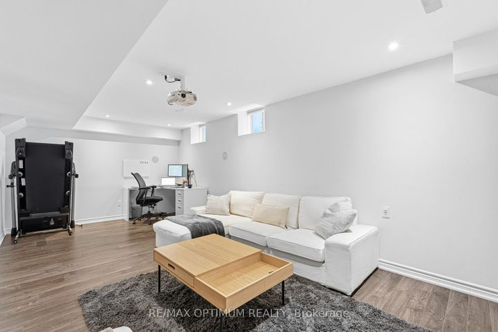 Photo 35 at 3302 Robert Brown Boulevard, GO Glenorchy, Oakville