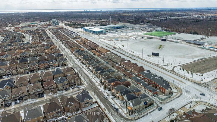 Photo 42 at 3302 Robert Brown Boulevard, GO Glenorchy, Oakville