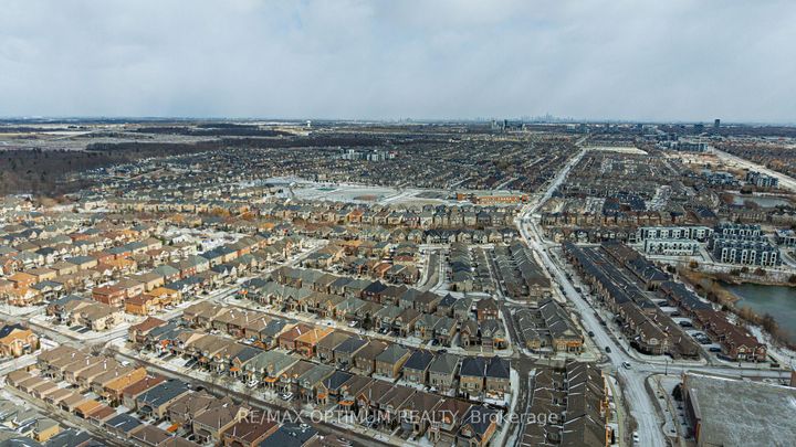 Photo 48 at 3302 Robert Brown Boulevard, GO Glenorchy, Oakville