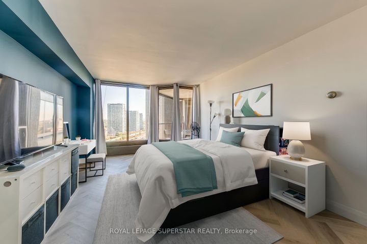 Photo 11 at 2011 - 2045 Lakeshore Boulevard W, Mimico, Toronto