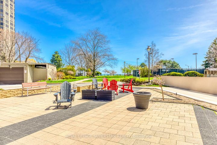 Photo 32 at 2011 - 2045 Lakeshore Boulevard W, Mimico, Toronto