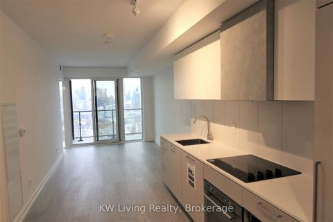 Photo 1 at 3120 - 19 Western Battery Road, Niagara, Toronto