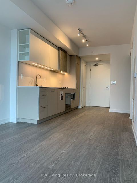 Photo 5 at 3120 - 19 Western Battery Road, Niagara, Toronto