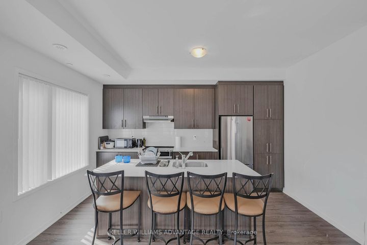 Photo 8 at 129 - 40 William Jackson Way, New Toronto, Toronto