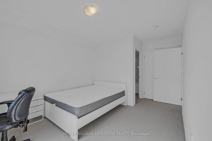 Photo 17 at 129 - 40 William Jackson Way, New Toronto, Toronto