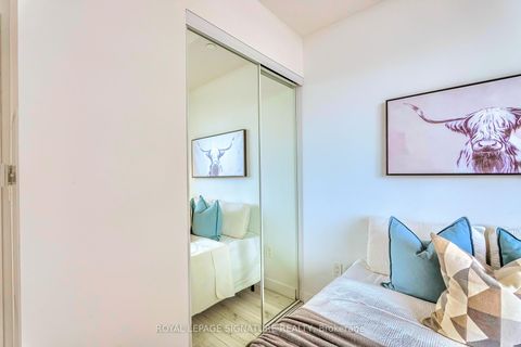 Photo 24 at 2705 - 8 Eglinton Avenue E, Mount Pleasant West, Toronto