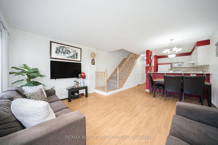 Photo 5 at 43 Rockgarden Trail, Wellington, Brampton