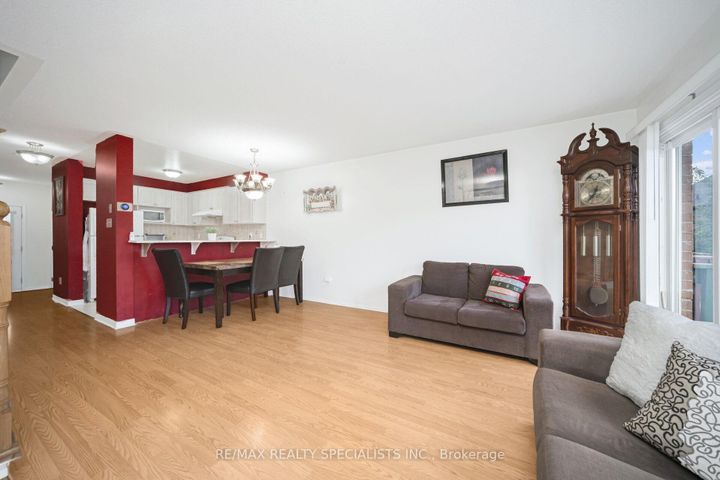 Photo 7 at 43 Rockgarden Trail, Wellington, Brampton