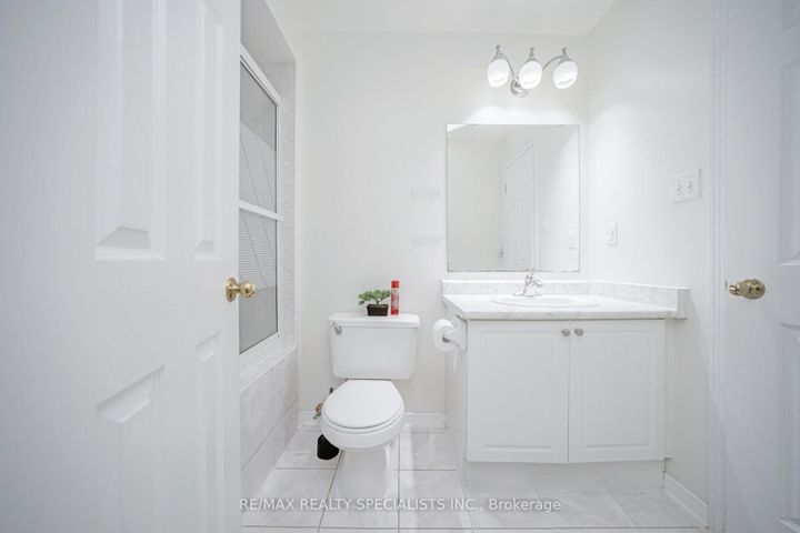 Photo 26 at 43 Rockgarden Trail, Wellington, Brampton