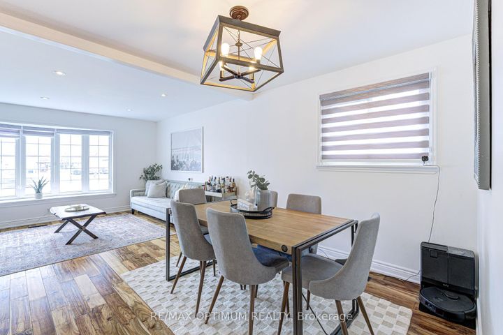 Photo 10 at 2481 Bromsgrove Road, Clarkson, Mississauga