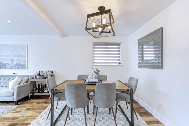 Photo 11 at 2481 Bromsgrove Road, Clarkson, Mississauga