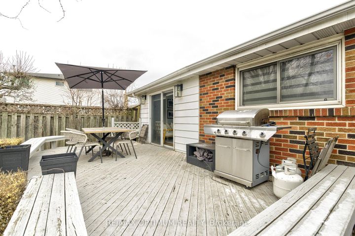 Photo 45 at 2481 Bromsgrove Road, Clarkson, Mississauga