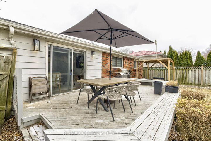 Photo 46 at 2481 Bromsgrove Road, Clarkson, Mississauga