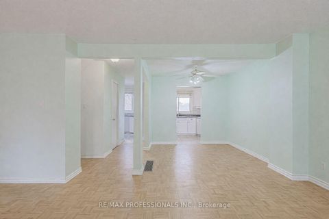 Photo 13 at 24 Permfield Path, Etobicoke West Mall, Toronto