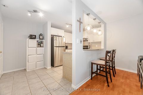 Photo 8 at B18 - 108 Finch Avenue W, Newtonbrook West, Toronto